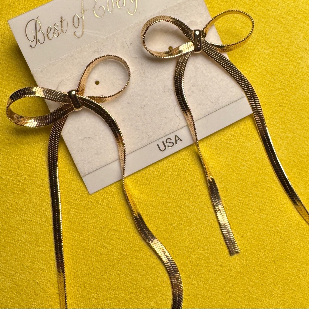 Gold Bow Earrings